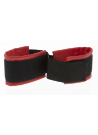 Полиуретановые манжеты для фиксации рук вместе Bound Together Wrist Restraints - Blush Novelties - купить с доставкой в Калининграде