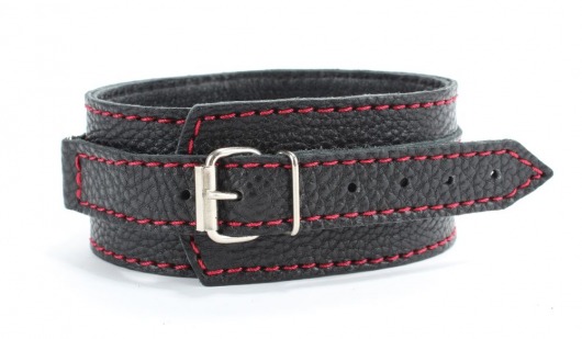 Черный ошейник из натуральной кожи с красной строчкой и заклепками - БДСМ Арсенал - купить с доставкой в Калининграде