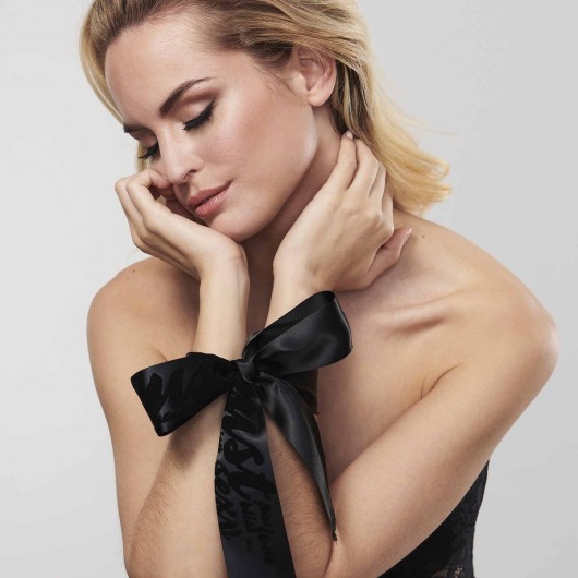 Черные ленты для связывания SILKY SENSUAL HANDCUFFS - Bijoux Indiscrets - купить с доставкой в Калининграде