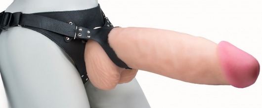 Телесный реалистичный фаллоимитатор на черных трусиках Real Big Strap-On - 34,5 см. - LOVETOY (А-Полимер) - купить с доставкой в Калининграде