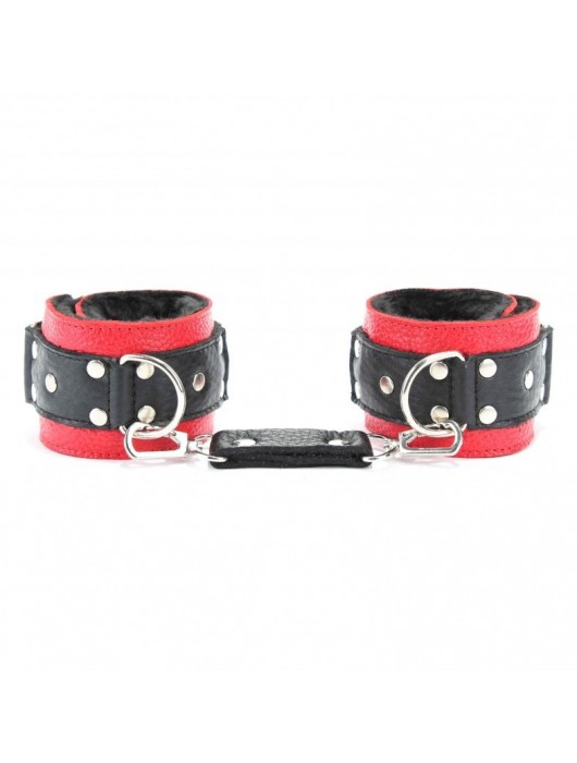 Красно-чёрные кожаные наручники с меховым подкладом - БДСМ Арсенал - купить с доставкой в Калининграде