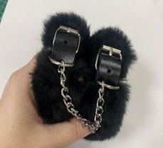Черные наручники на цепи с меховой опушкой - Лунный свет - купить с доставкой в Калининграде