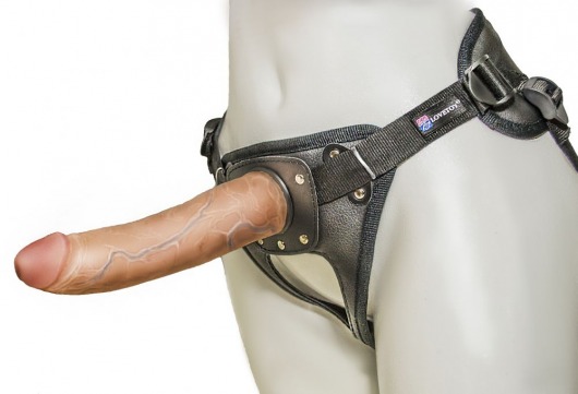 Насадка-фаллоимитатор на кожаных трусиках Harness Ultra Realistic 7  - 18 см. - LOVETOY (А-Полимер) - купить с доставкой в Калининграде
